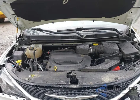 2021 Chrysler Voyager Lxi из США, поврежденный, VIN 2C4RC1DG2MR503083